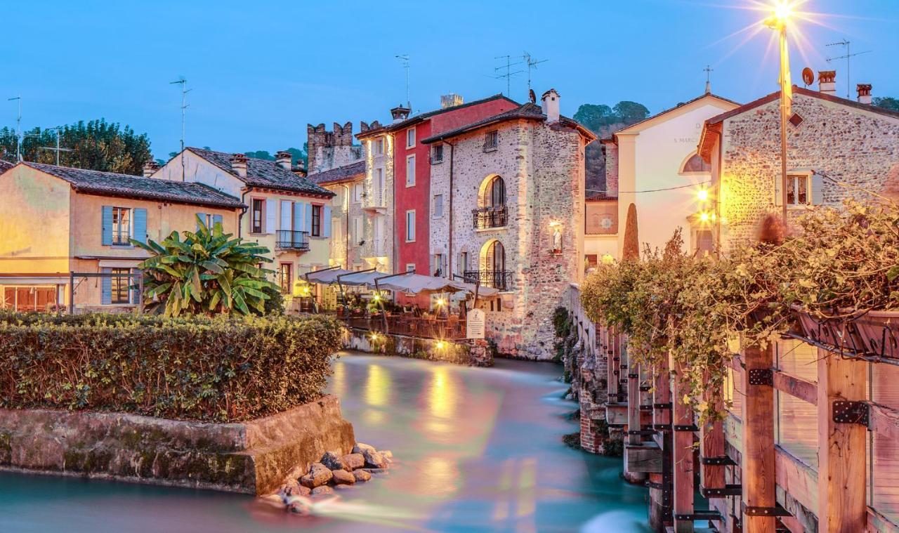 Il Borghetto Vacanze Nei Mulini Valeggio sul Mincio Eksteriør billede