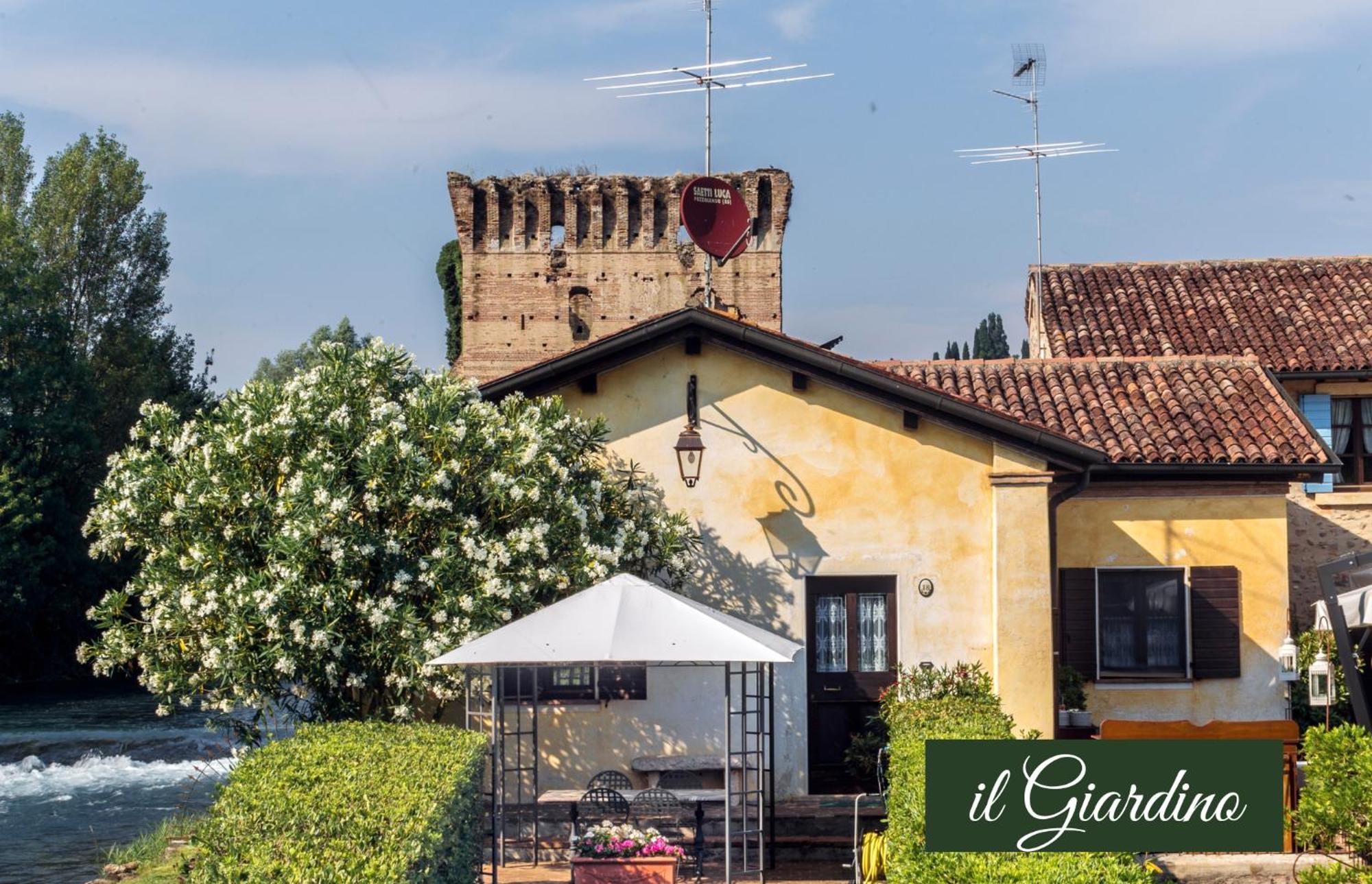 Il Borghetto Vacanze Nei Mulini Valeggio sul Mincio Værelse billede